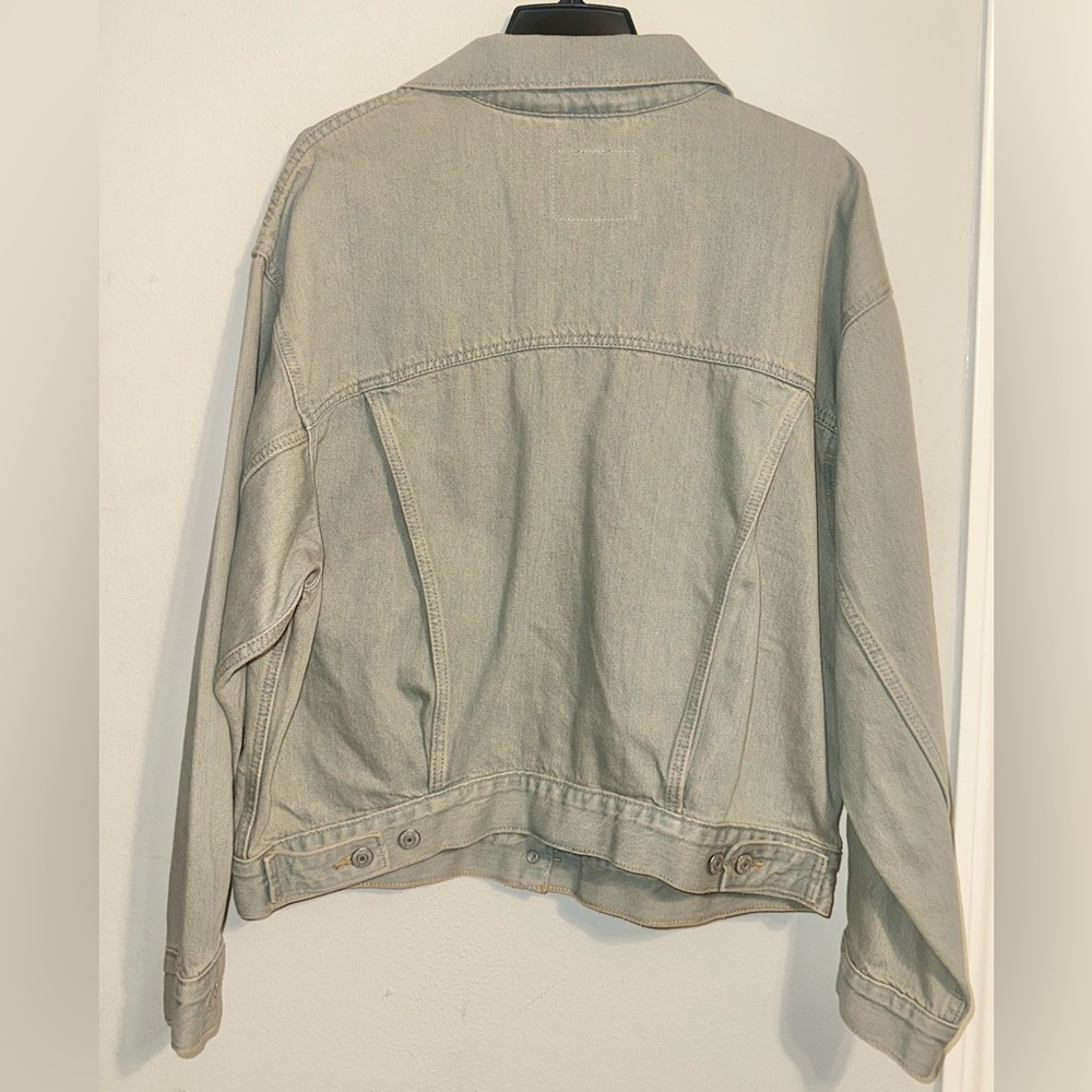 Levi's Women's Denim 90’s Trucker Jacket NWT - Picture 4 of 4